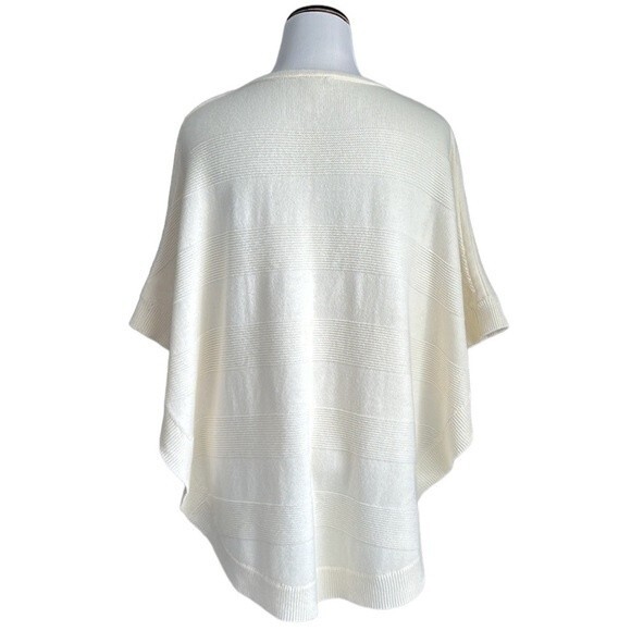 TALBOTS Ivory Knit Poncho Style Sweater Lambswool/Nylon 3/4 Sleeve Size M - Picture 2 of 13
